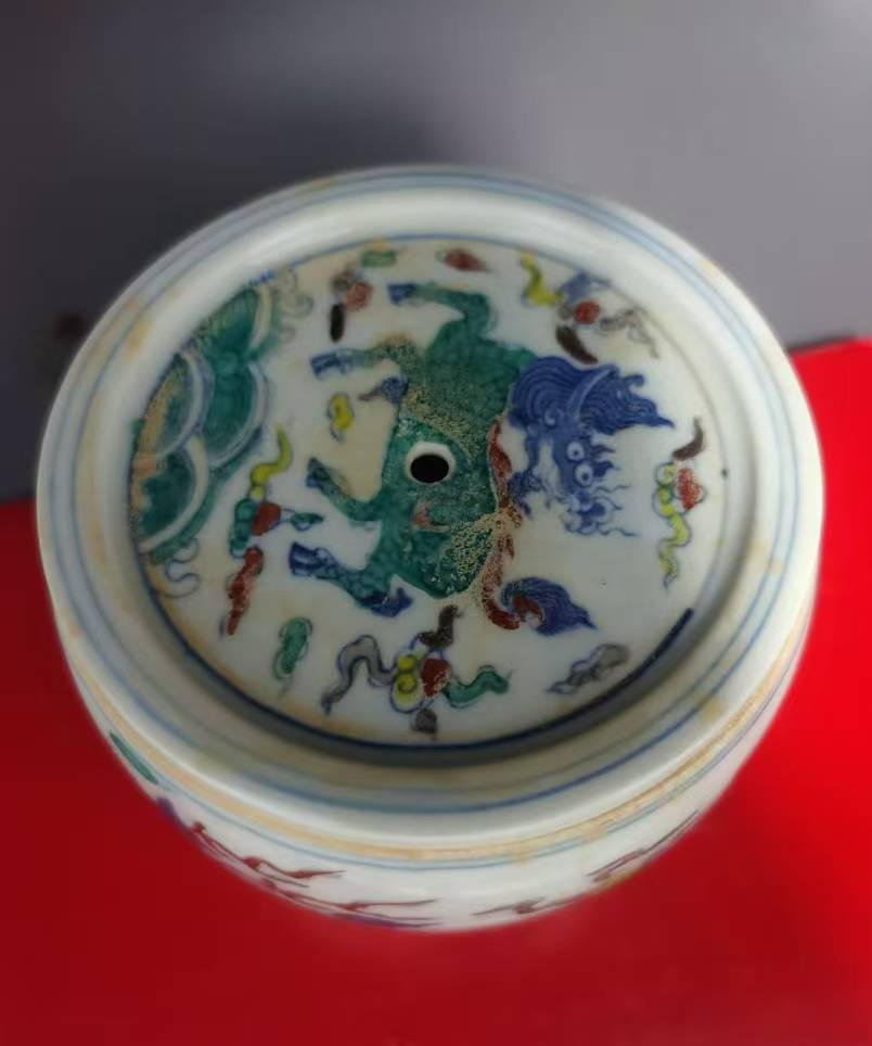 大明成化年制瓷罐-国博文物