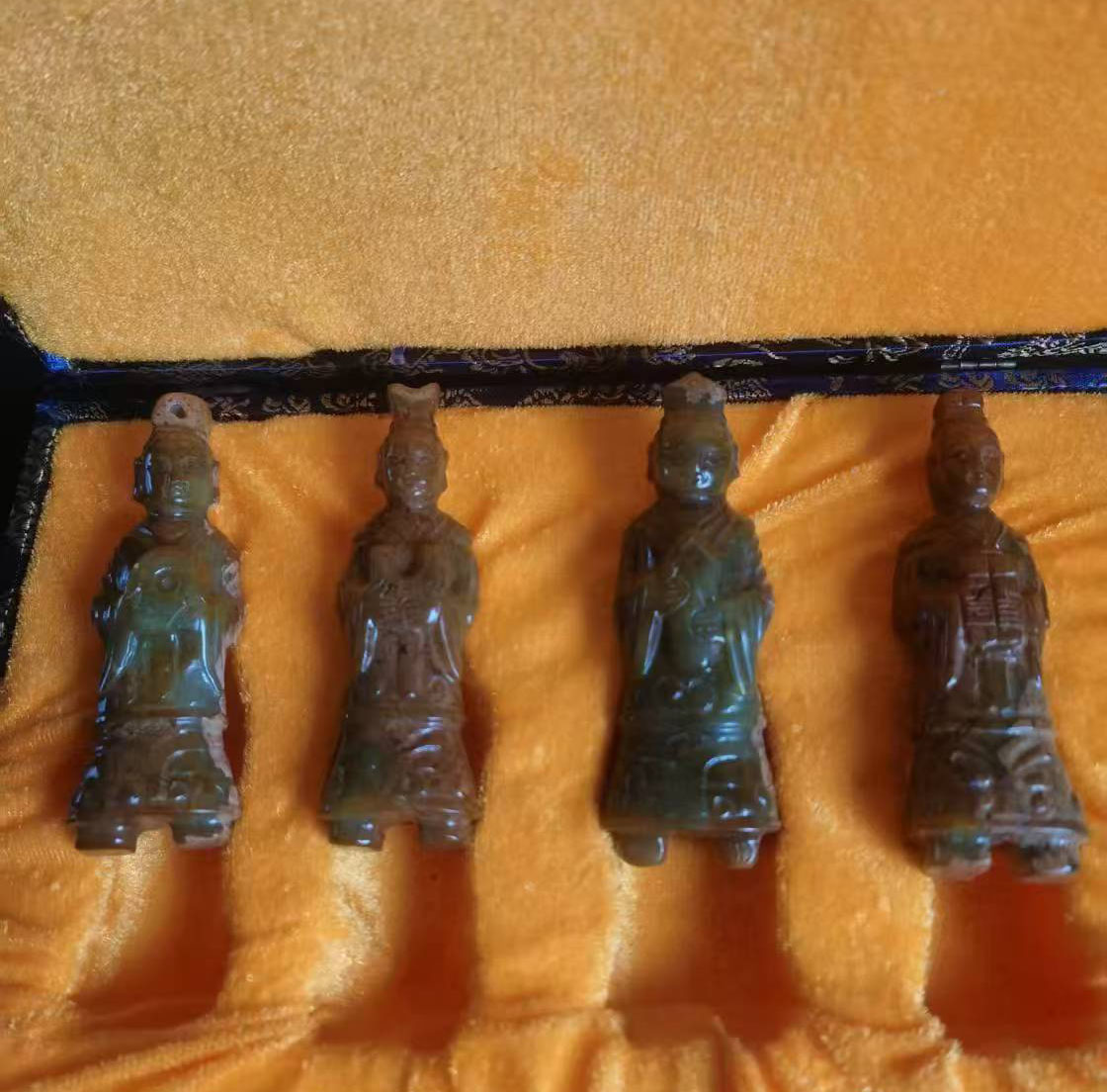 玉壁玉器人-国博文物