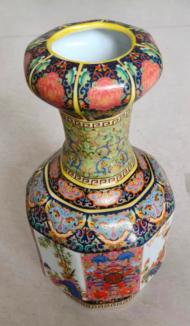 雍正年制六方瓶-国博文物