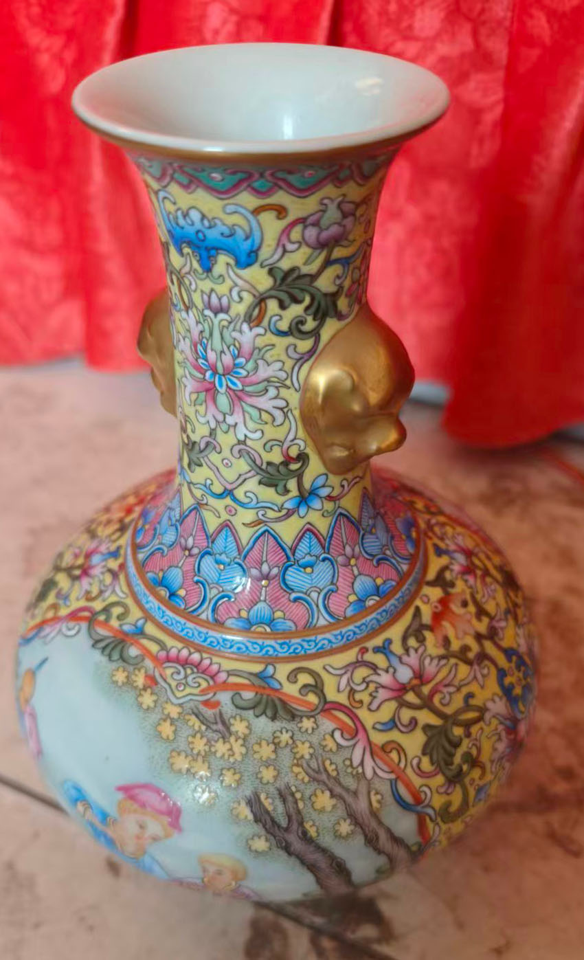 珐琅彩大花瓶-国博文物