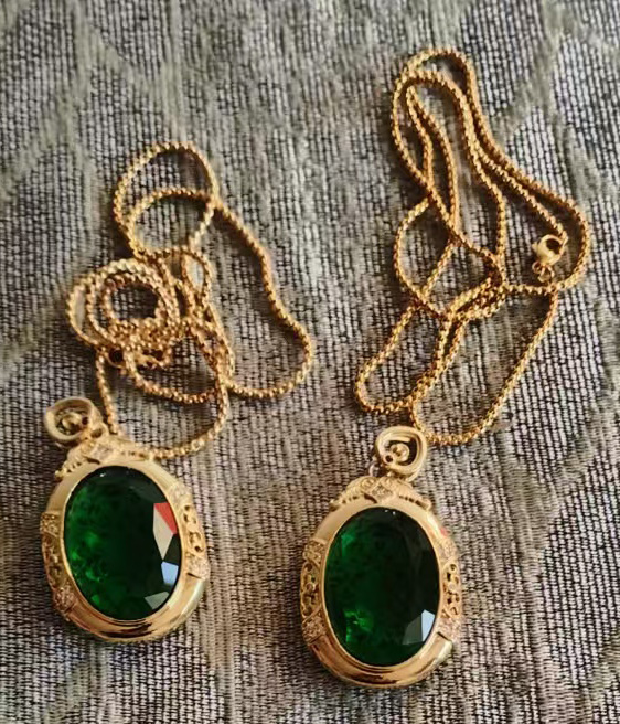 清代天然壁玉吊坠-国博文物