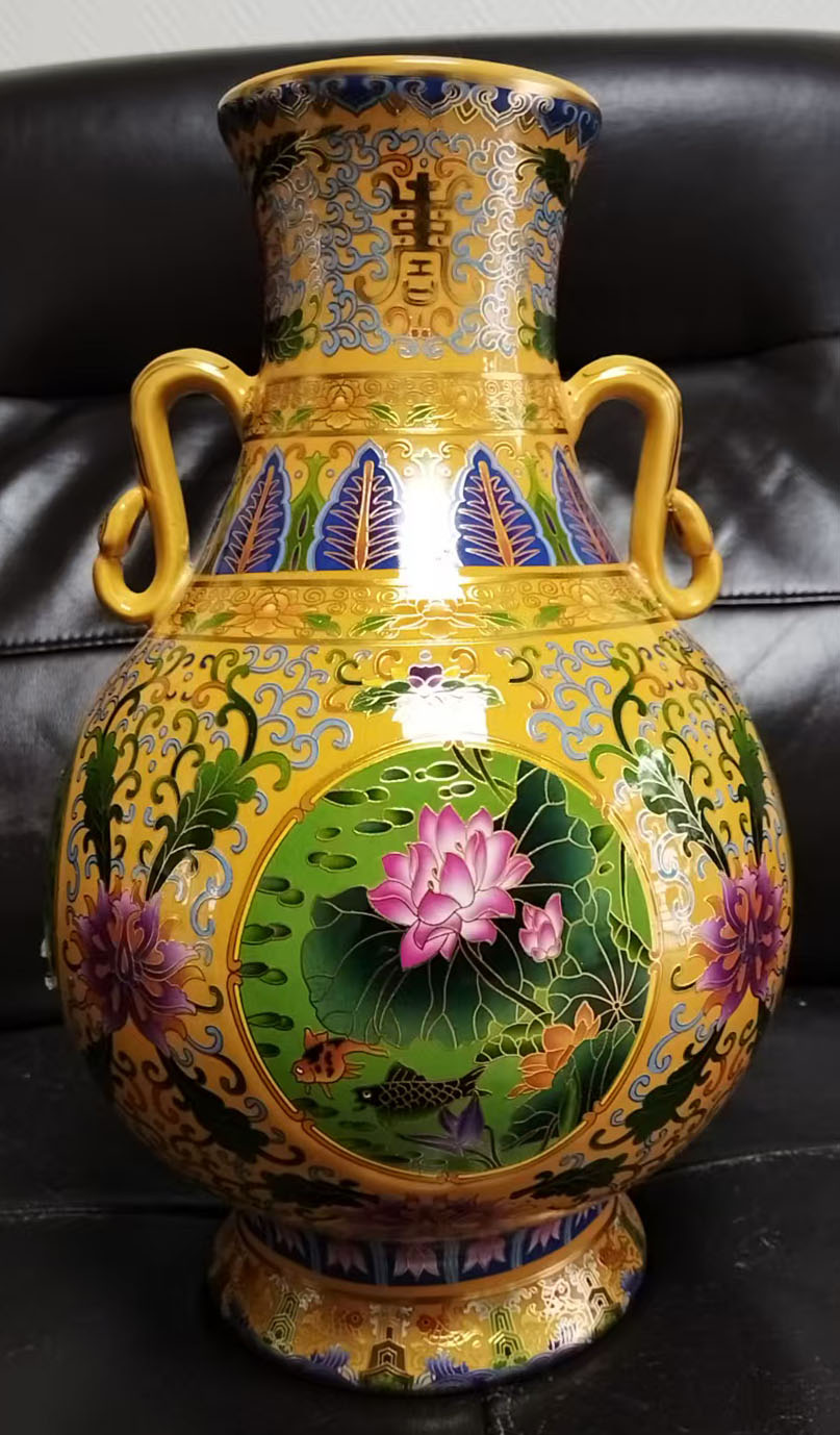 粉彩鱼戏荷花如意双耳瓶-国博文物