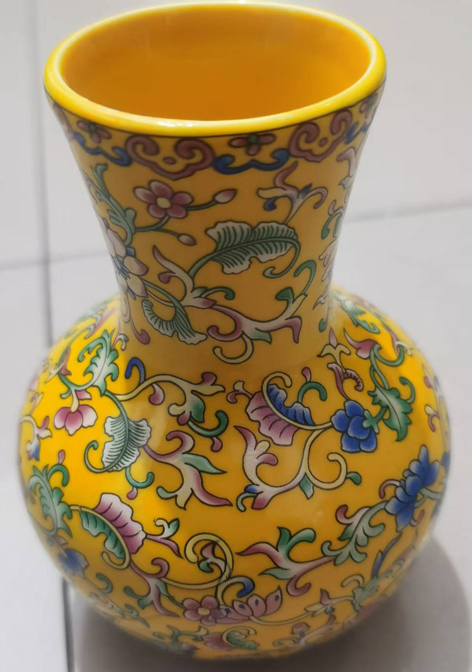 乾隆御制珐琅彩天球瓶-国博文物