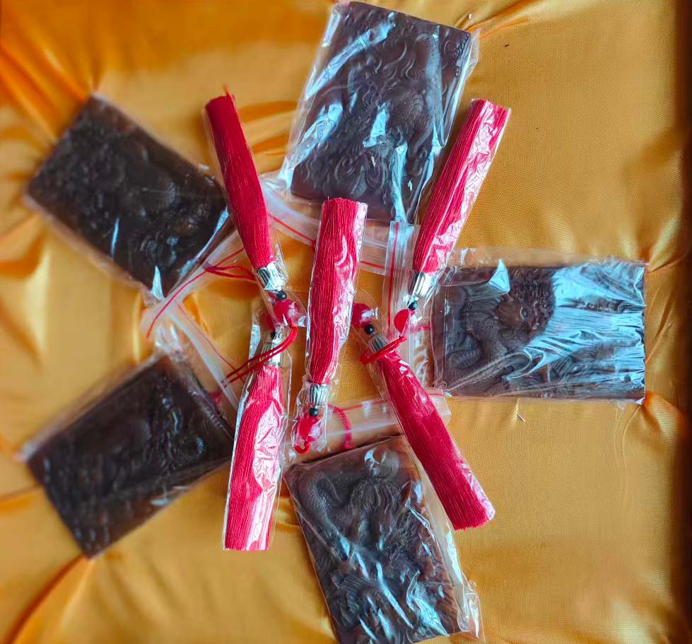 五块天地玄黄冻石料印章-国博文物