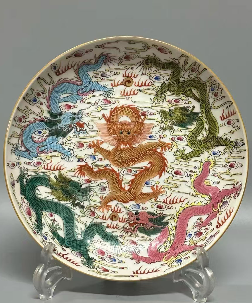 大清光绪年制纯手绘五彩龙纹福寿瓶-国博文物