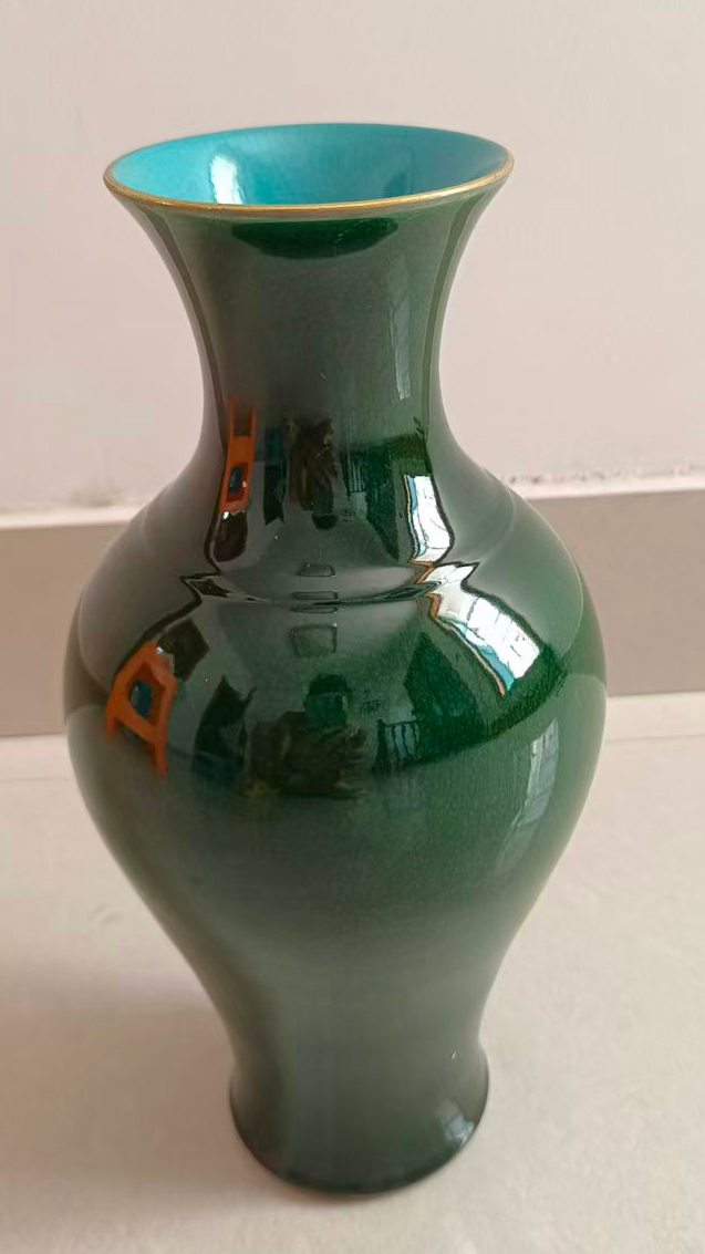 绿釉描金赏瓶（鱼尾瓶）-国博文物