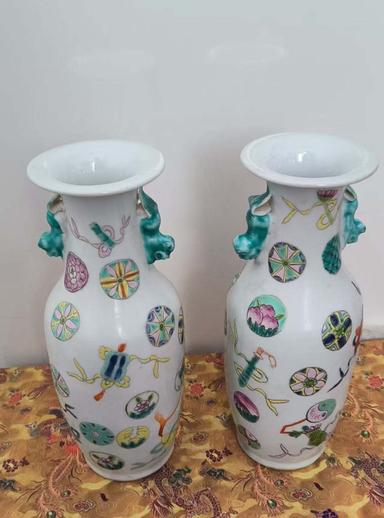 图片[1]-清同治粉彩皮球花赏瓶-国博文物