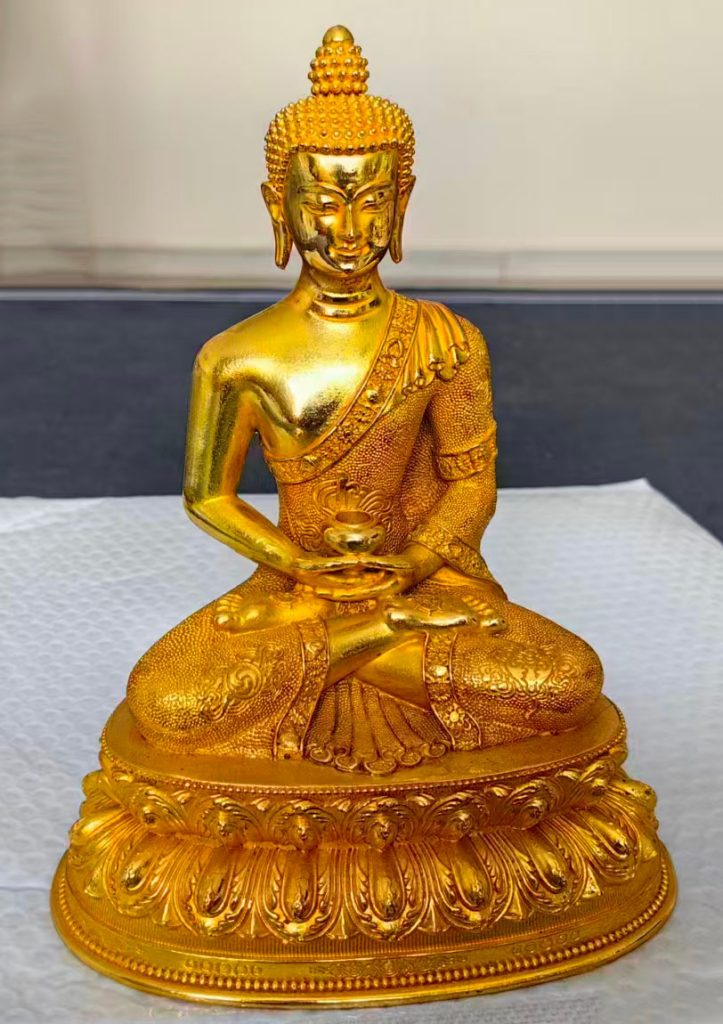 图片[1]-黄铜鎏金药师傅-国博文物