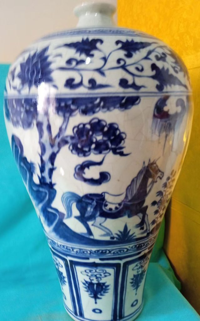 图片[1]-元青花开片三顾茅庐人物瓶-国博文物