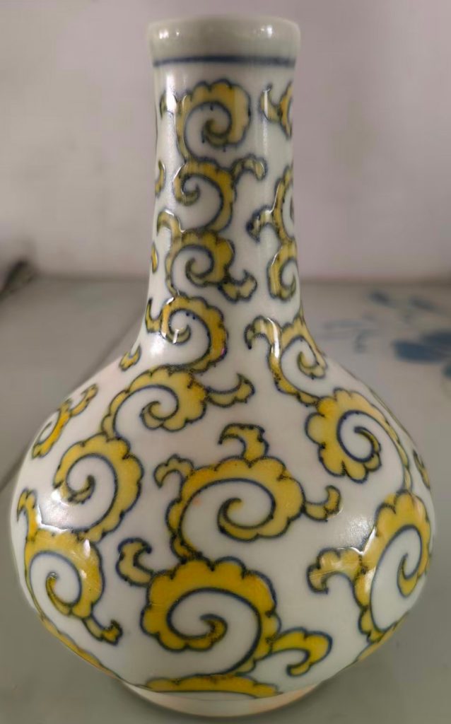 图片[1]-大明成化年制蒜头瓶-国博文物