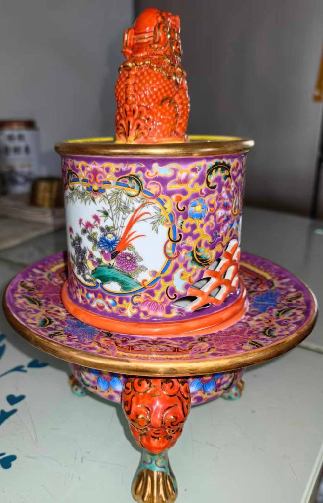 图片[1]-大清乾隆年制三足香薰炉-国博文物