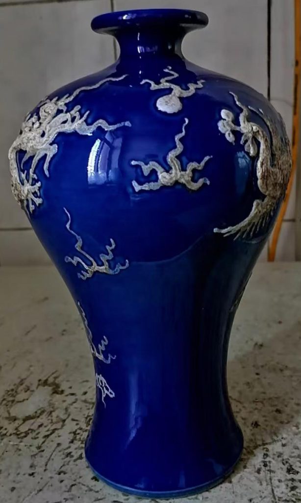 图片[1]-白雕刻云龙纹梅瓶-国博文物