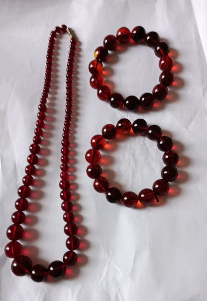 图片[1]-纯天然水滴红吊坠-国博文物