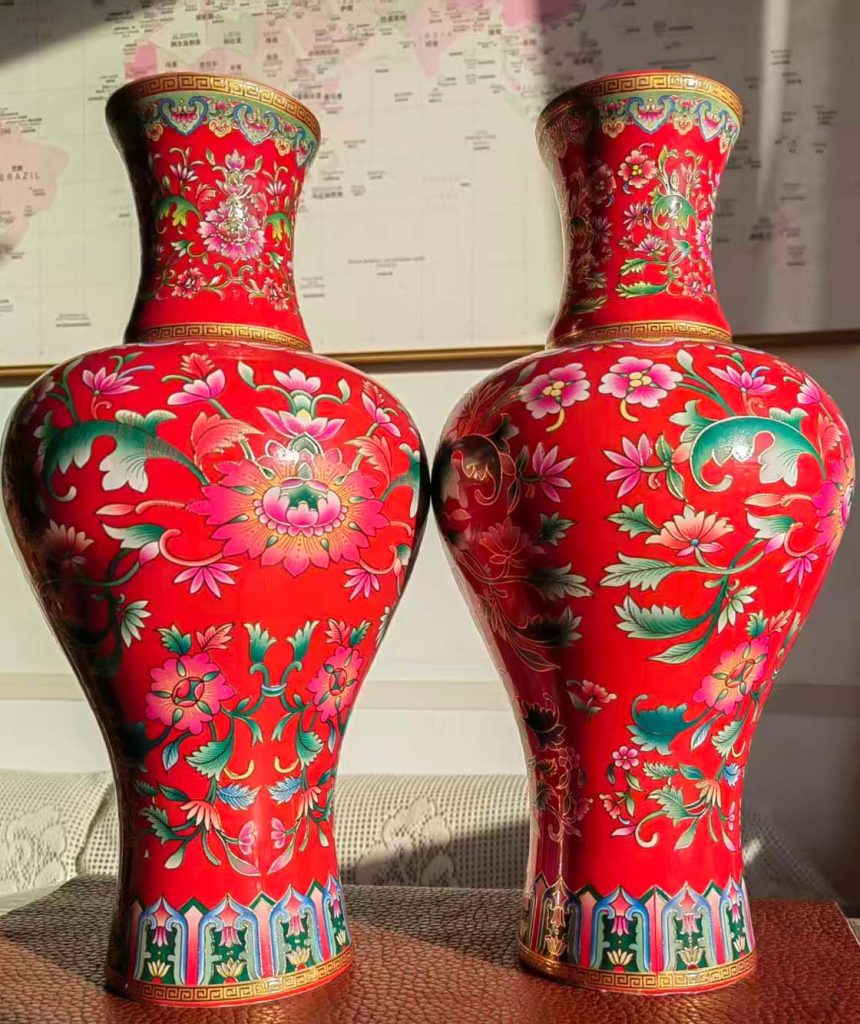 图片[1]-乾隆鱼尾花瓶-国博文物