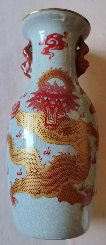 图片[1]-双耳龙开片裂纹红龙花瓶-国博文物