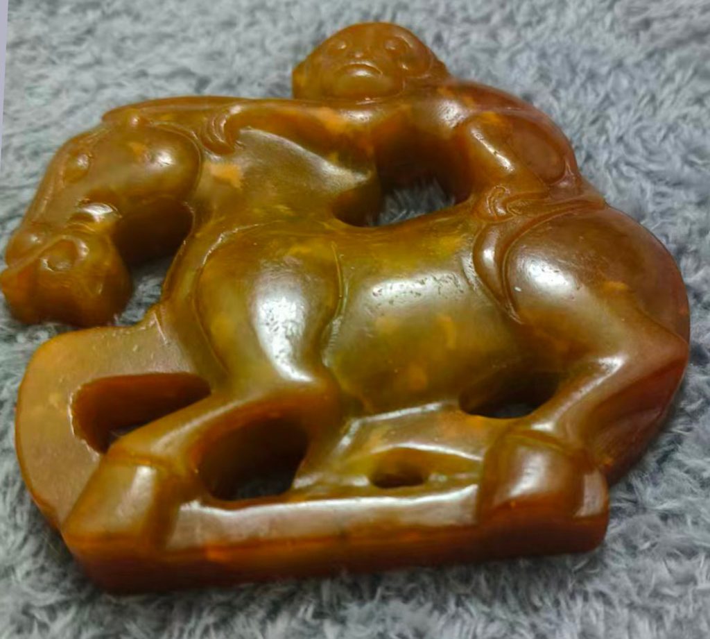 图片[1]-马上封侯高古玉挂件-国博文物